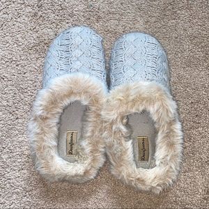 Size 7/8 house shoes / slippers with hard sole